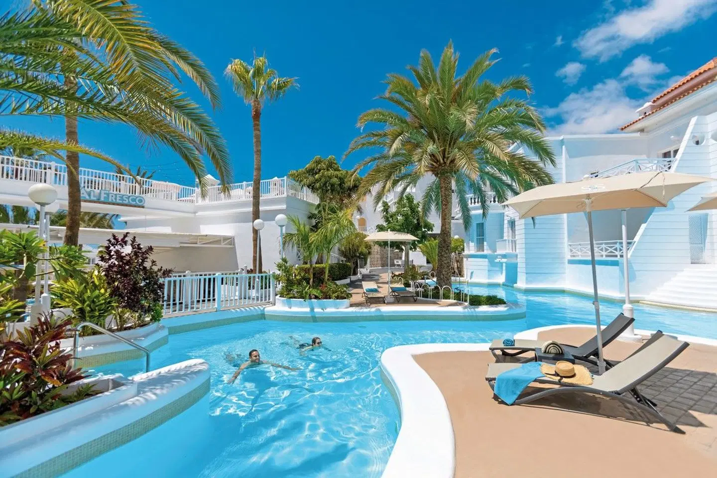 Lagos de Fañabé Beach Resort OUTDOOR_POOL