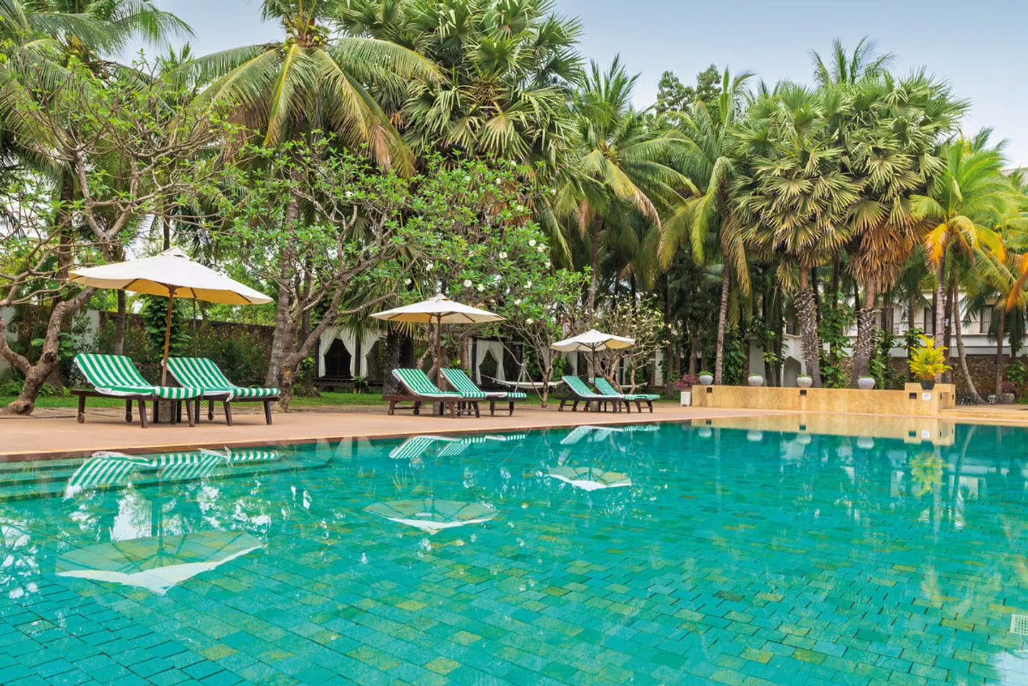 Lotus Blanc Resort OUTDOOR_POOL