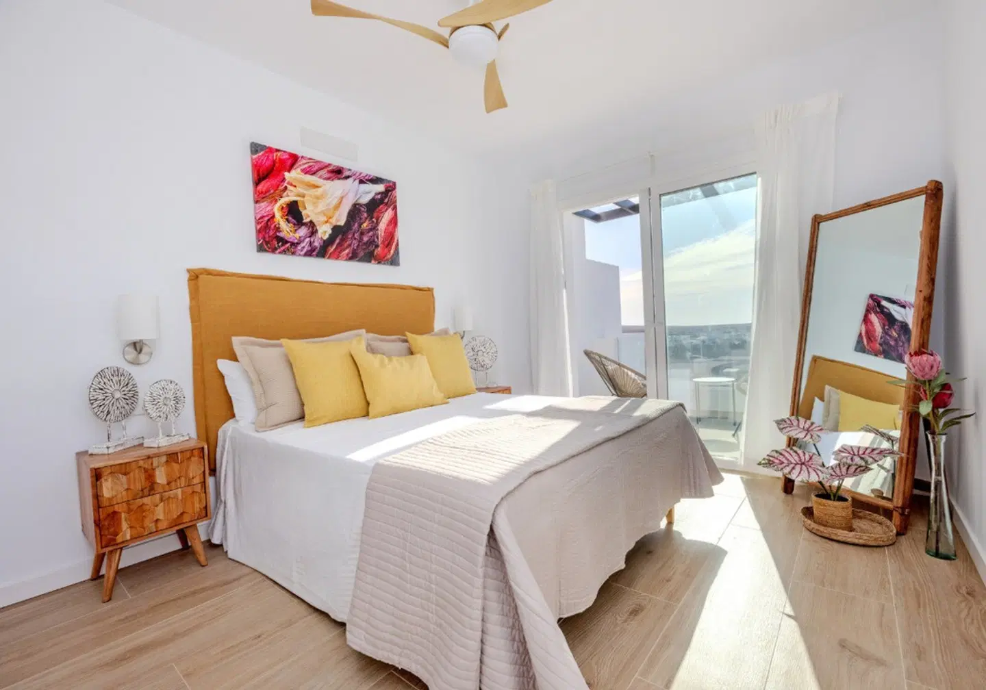Serena del Mar by LIVVO ROOM_EXAMPLE