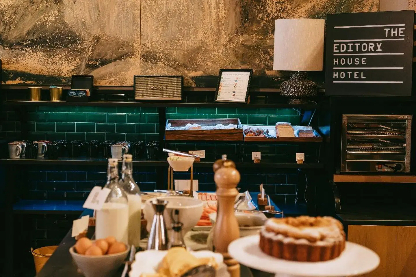 The Editory House Ribeira Porto Restaurant