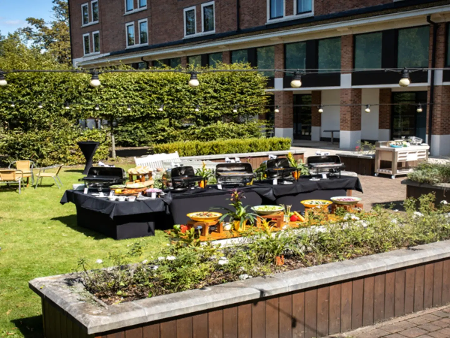 Hilton London Heathrow Airport Terminal 5 EXTERIOR