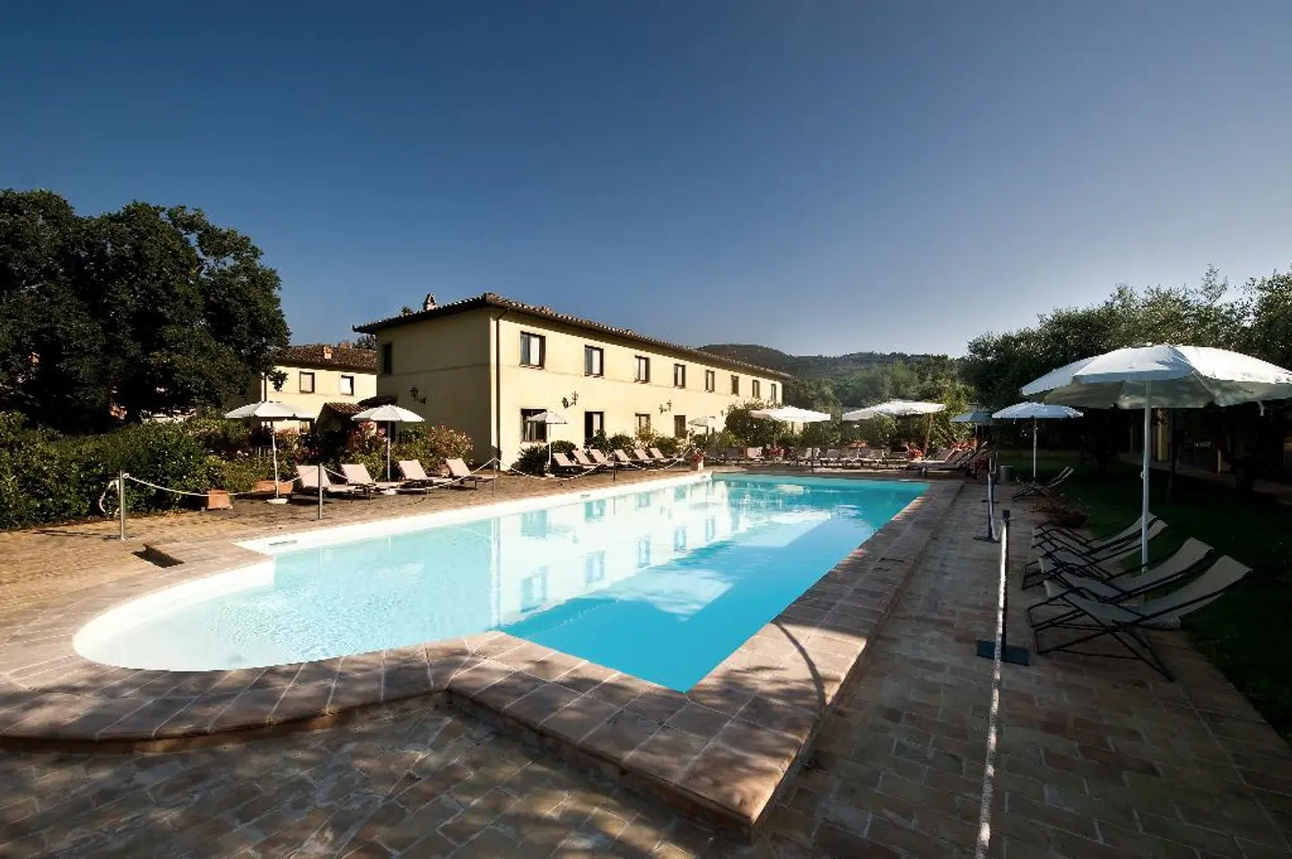 Relais dell'Olmo OUTDOOR_POOL
