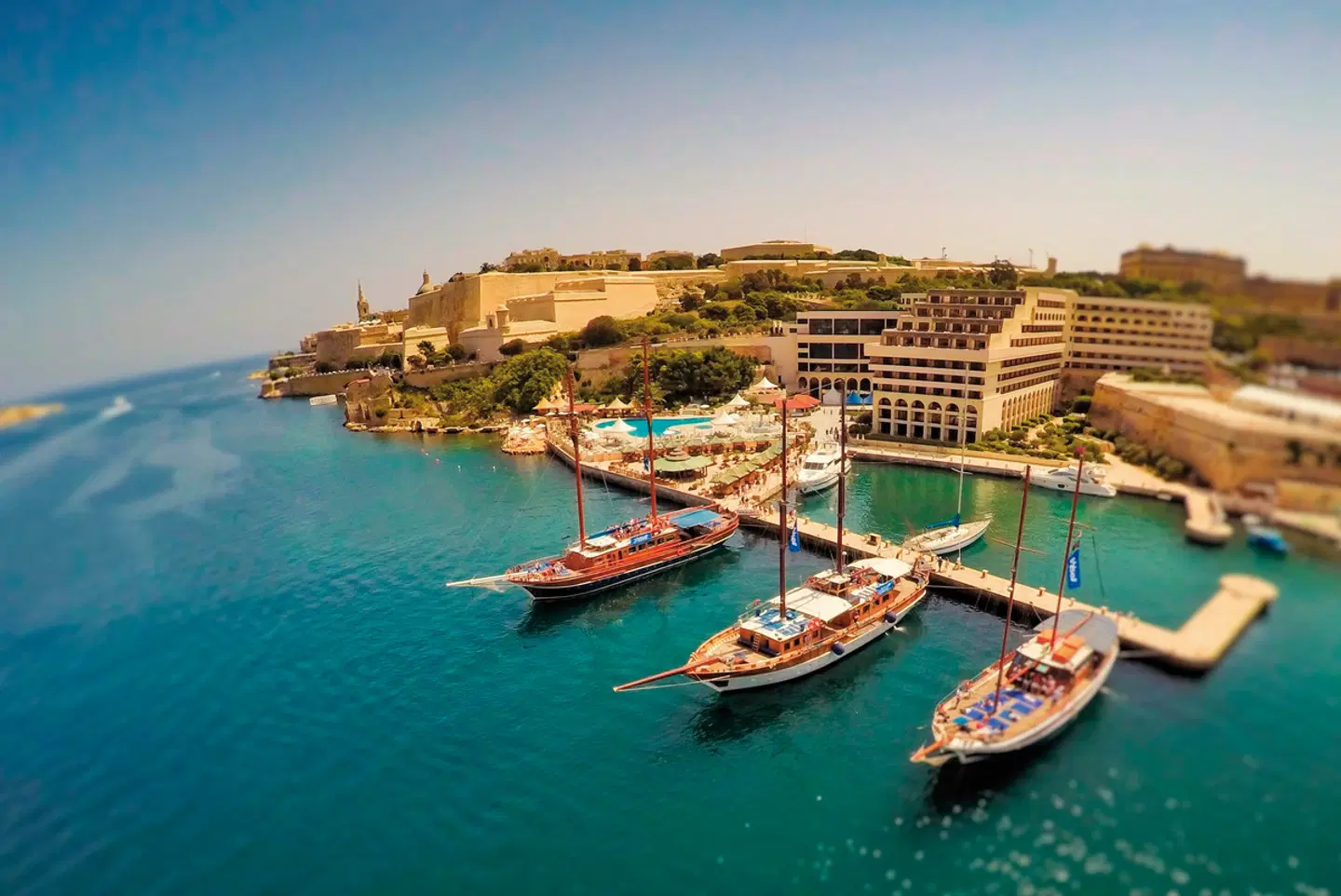 Grand Hotel Excelsior Malta EXTERIOR