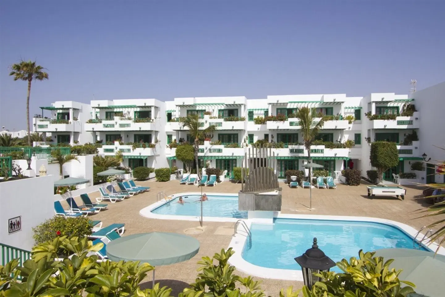 Nazaret Apartments EXTERIOR