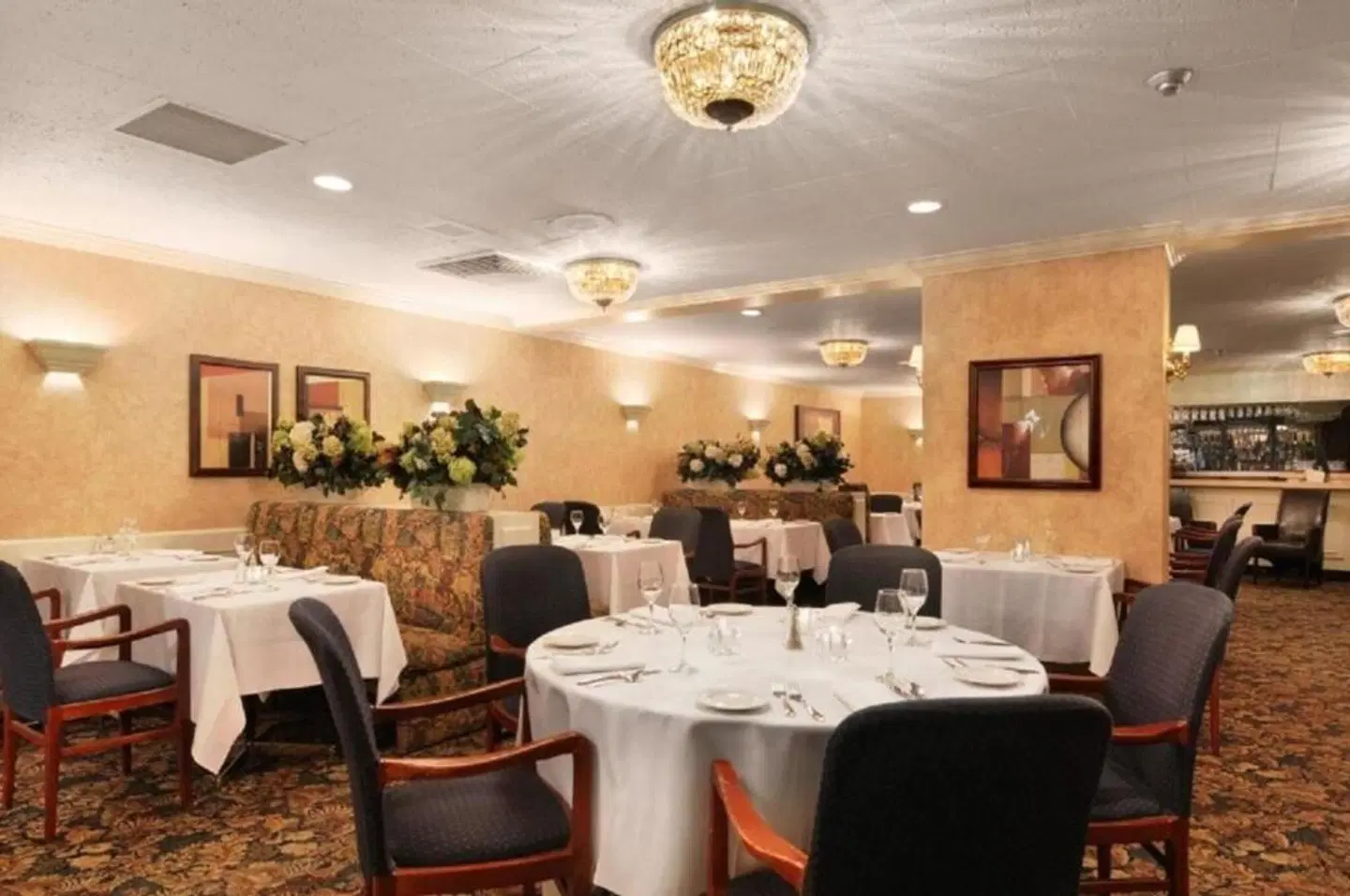 The Senator Hotel & Conference Centre Restaurant