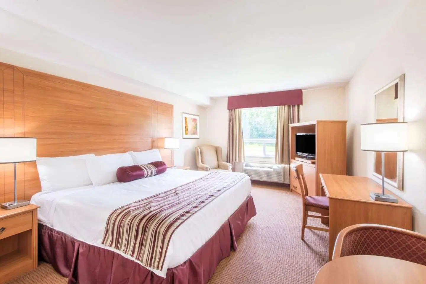 Super 8 by Wyndham Cornwall ON ROOM_EXAMPLE