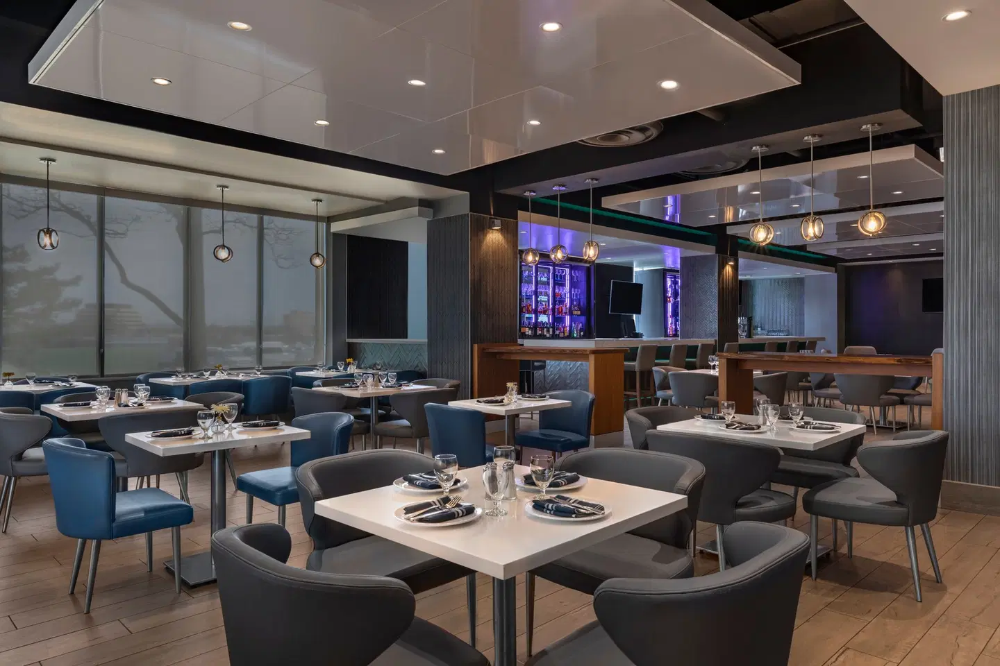 Embassy Suites by Hilton Toronto Airport Restaurant