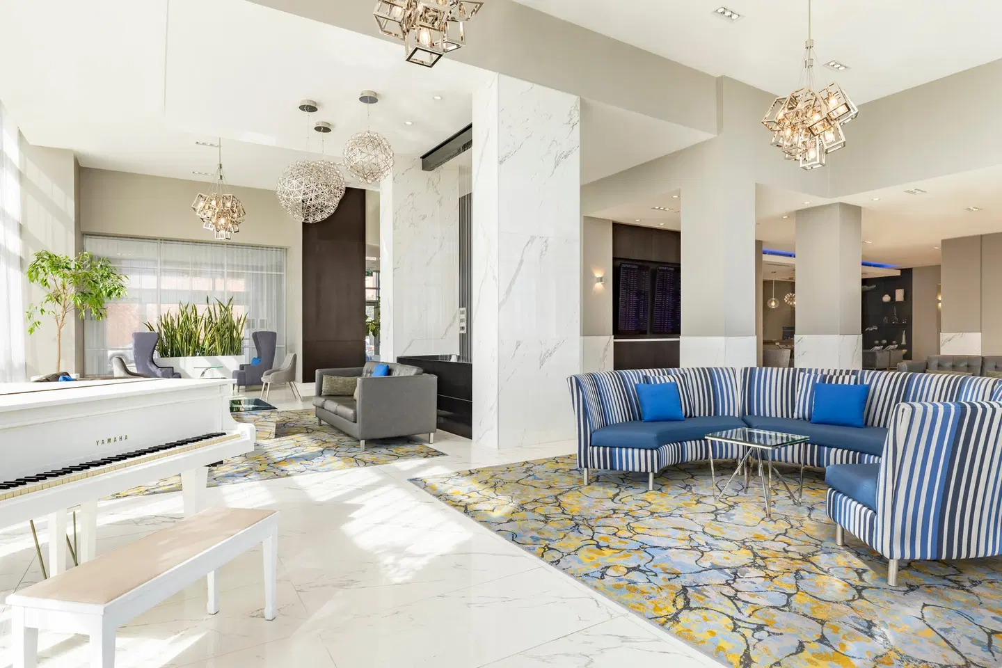Embassy Suites by Hilton Toronto Airport LOUNGE_LOBBY