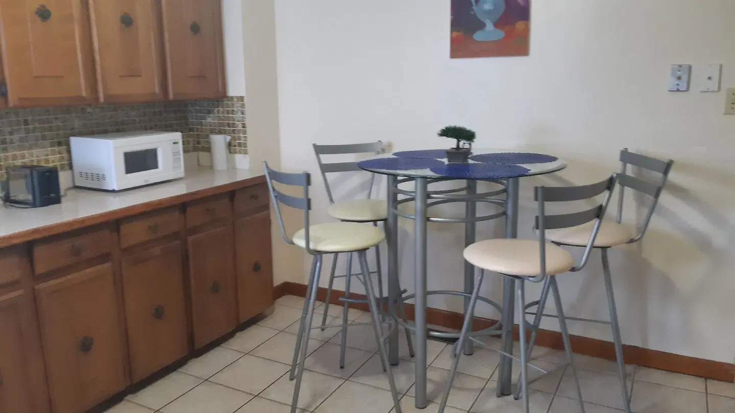 McMaster Accommodations ROOM_EXAMPLE