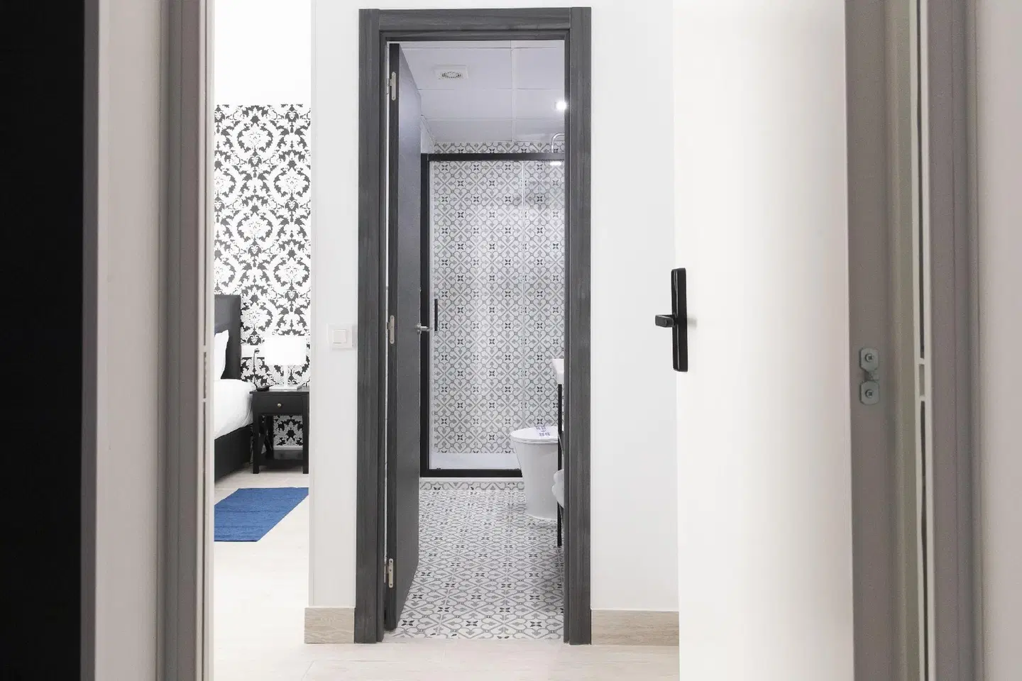 I Host You ROOM_EXAMPLE