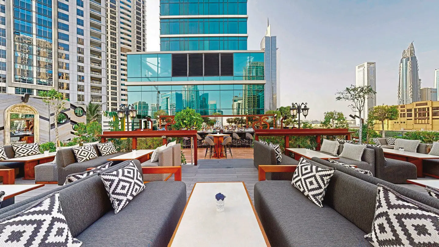 Taj Dubai Terrasse
