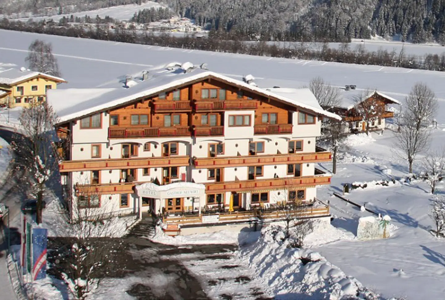 Hotel Neuwirt EXTERIOR