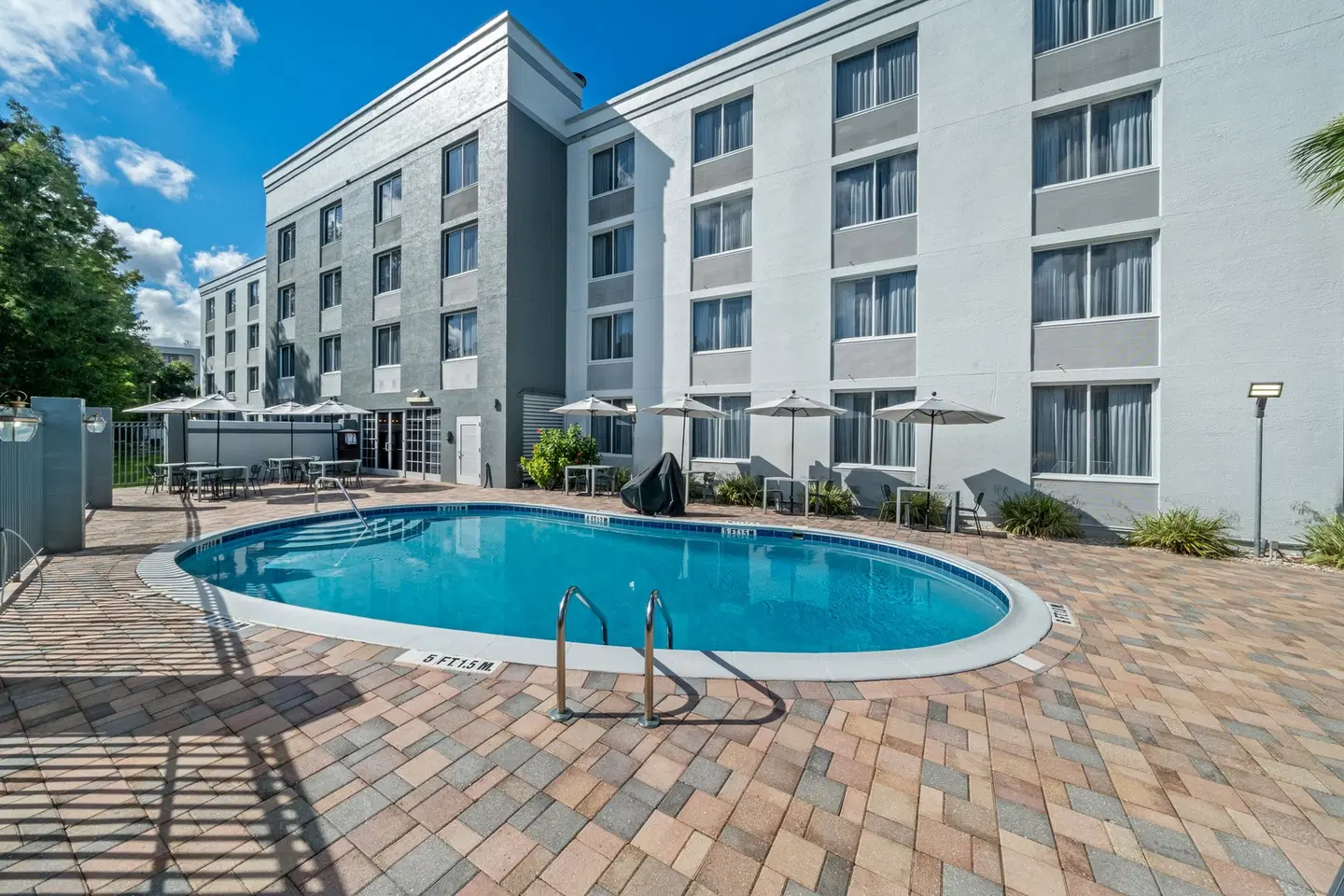Spark by Hilton Orlando near Universal OUTDOOR_POOL