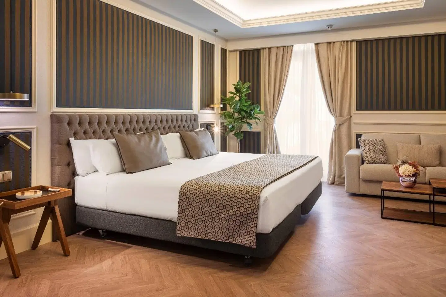 Catalonia Las Cortes ROOM_EXAMPLE