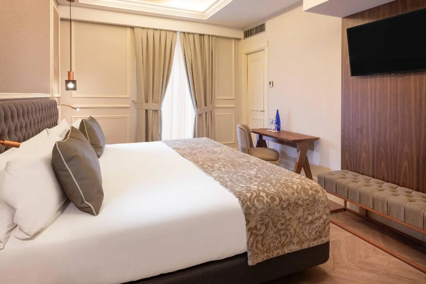 Catalonia Las Cortes ROOM_EXAMPLE
