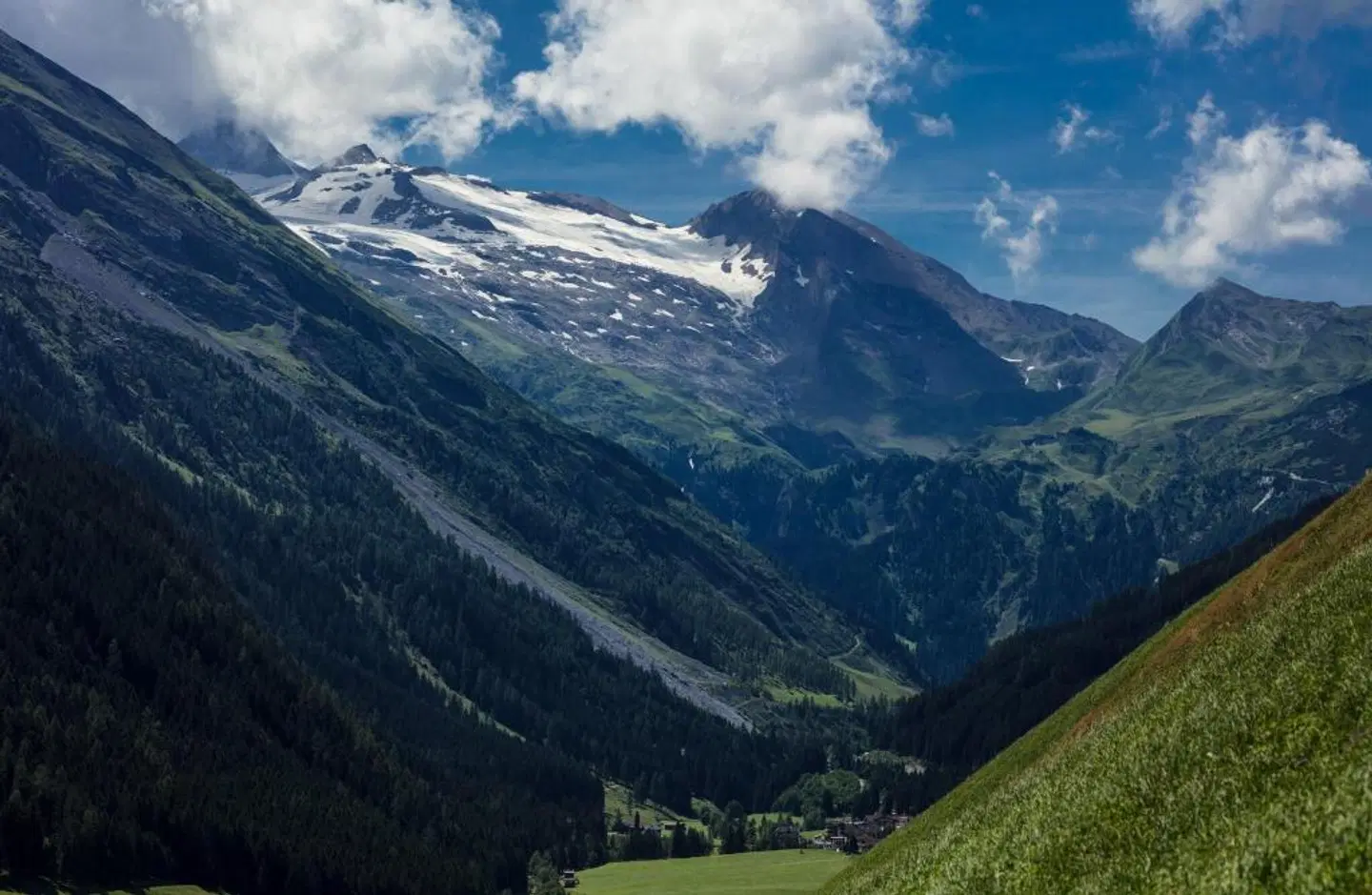 Hotel Höhlenstein LANDSCAPE