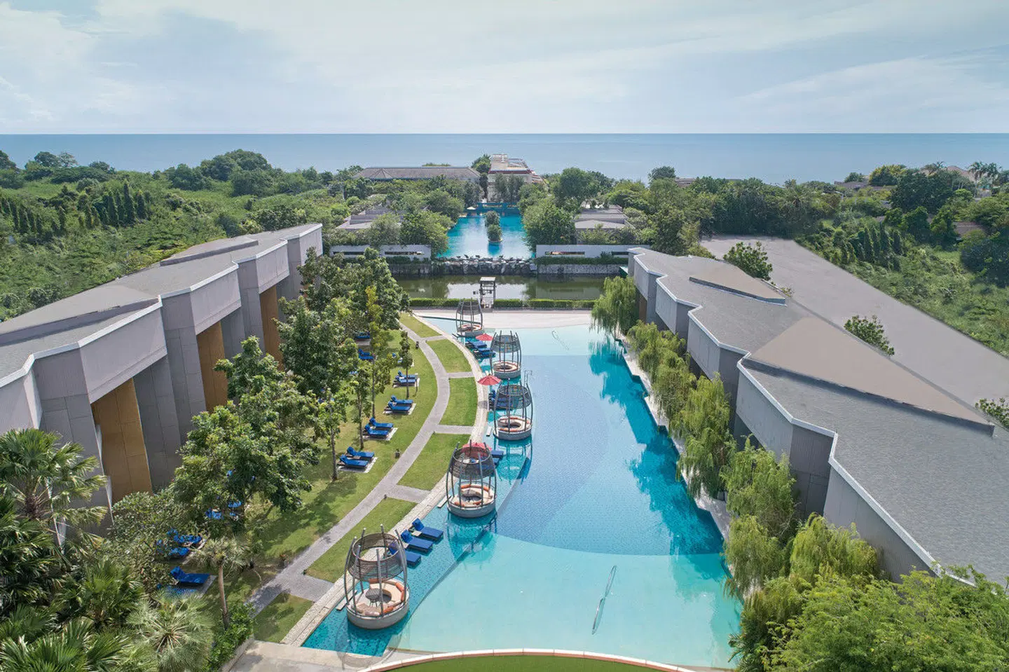 AVANI+ Hua Hin Resort OUTDOOR_POOL