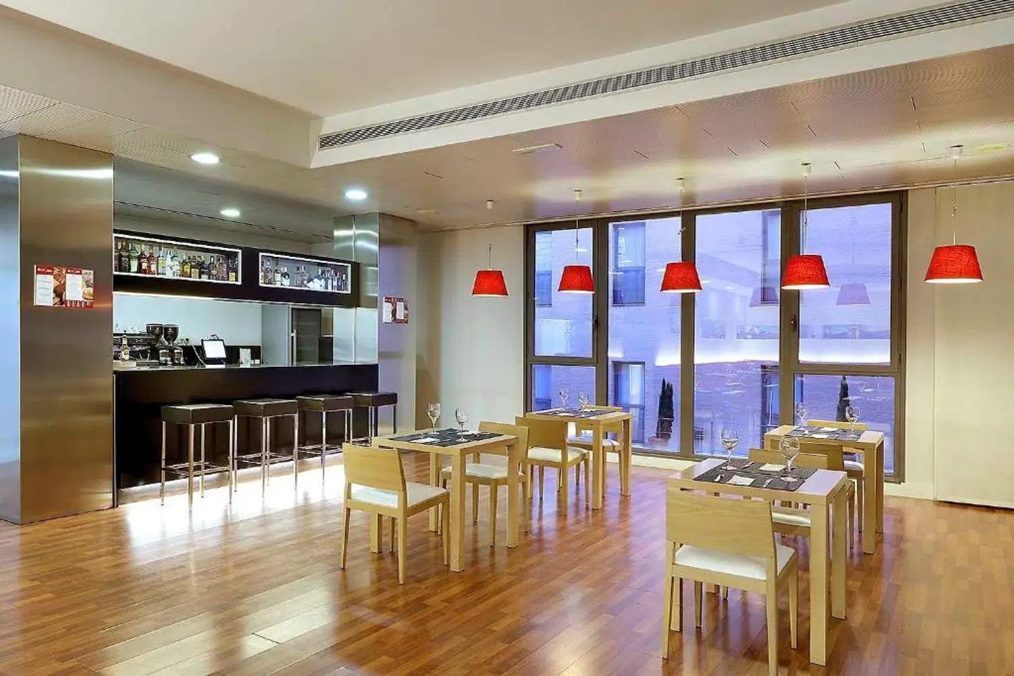 Exe Tres Cantos Bar