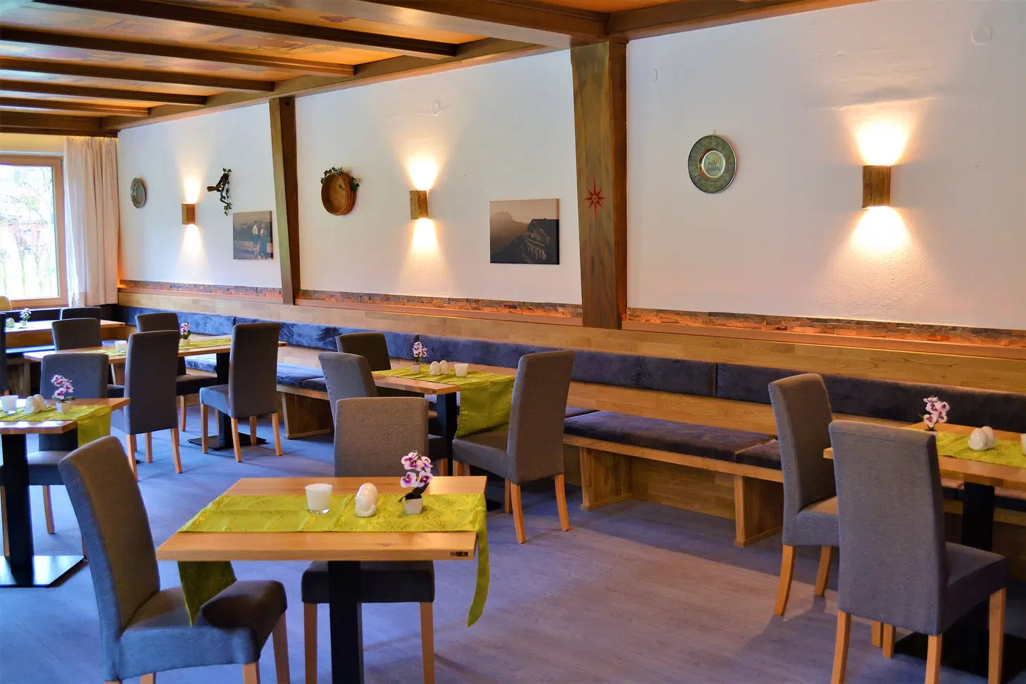 Hotel Aurach Bar