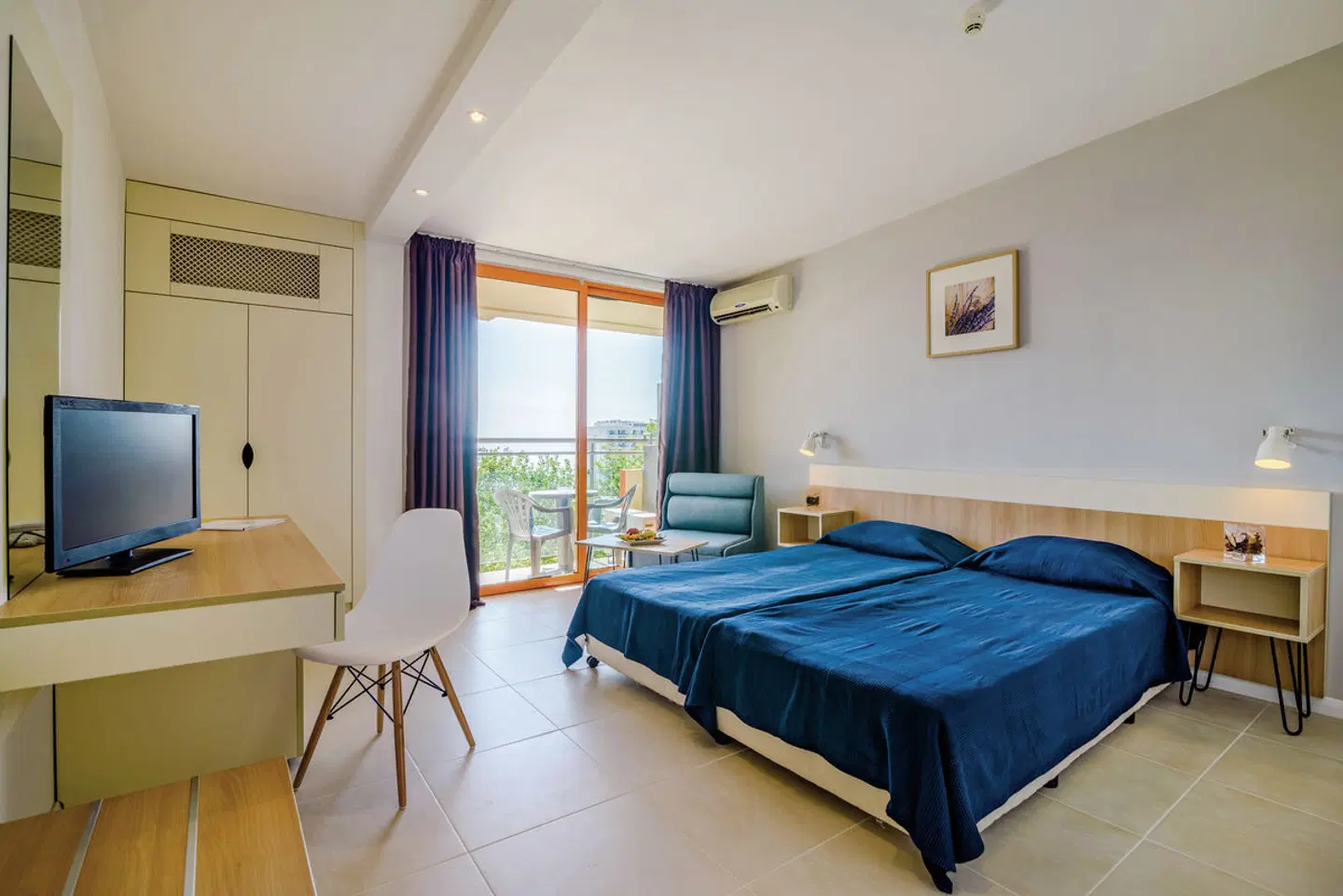 Sunrise ROOM_EXAMPLE