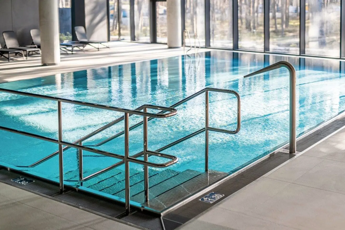 Hotel Shellter Resort & Spa Hallenbad