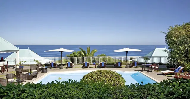 Blue Margouillat OUTDOOR_POOL