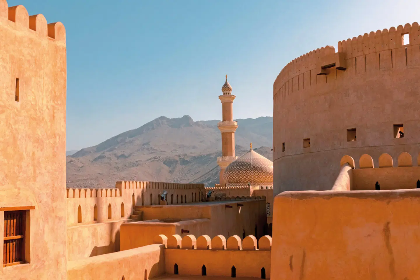 Oman: Von Gebirgen, Wüsten und Oasen Terrasse
