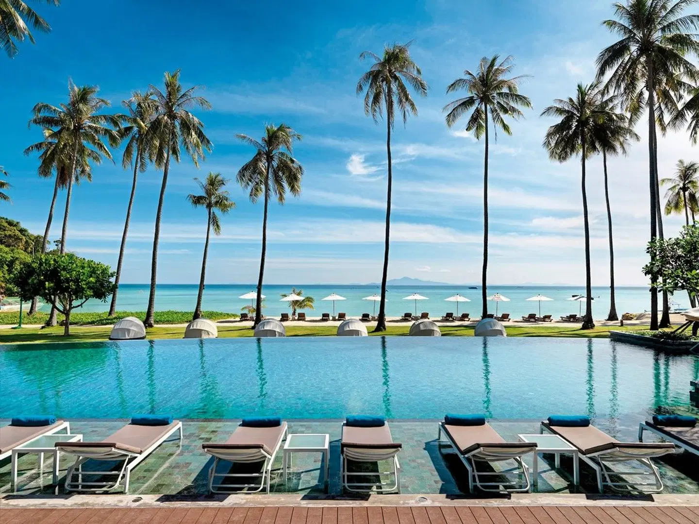 SAii Phi Phi Island Village OUTDOOR_POOL