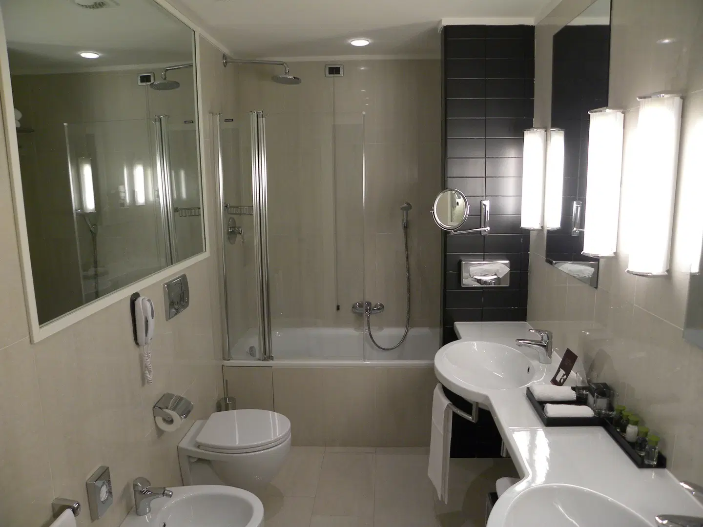 Palazzo Caracciolo Napoli - MGallery BATHROOM