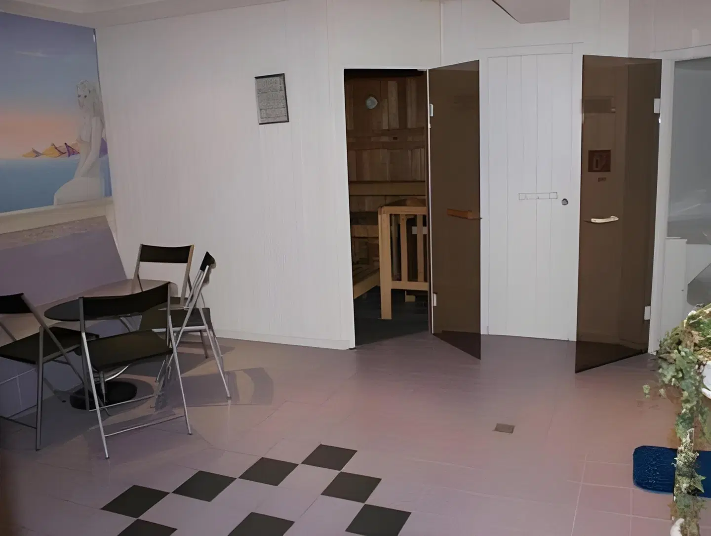 Alp-Larain ROOM_EXAMPLE