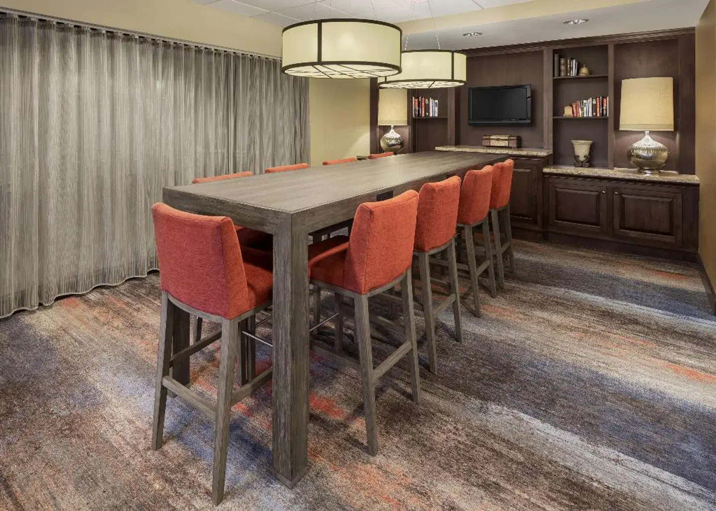 Hampton Inn & Suites Alexandria Old Town Area South Bar