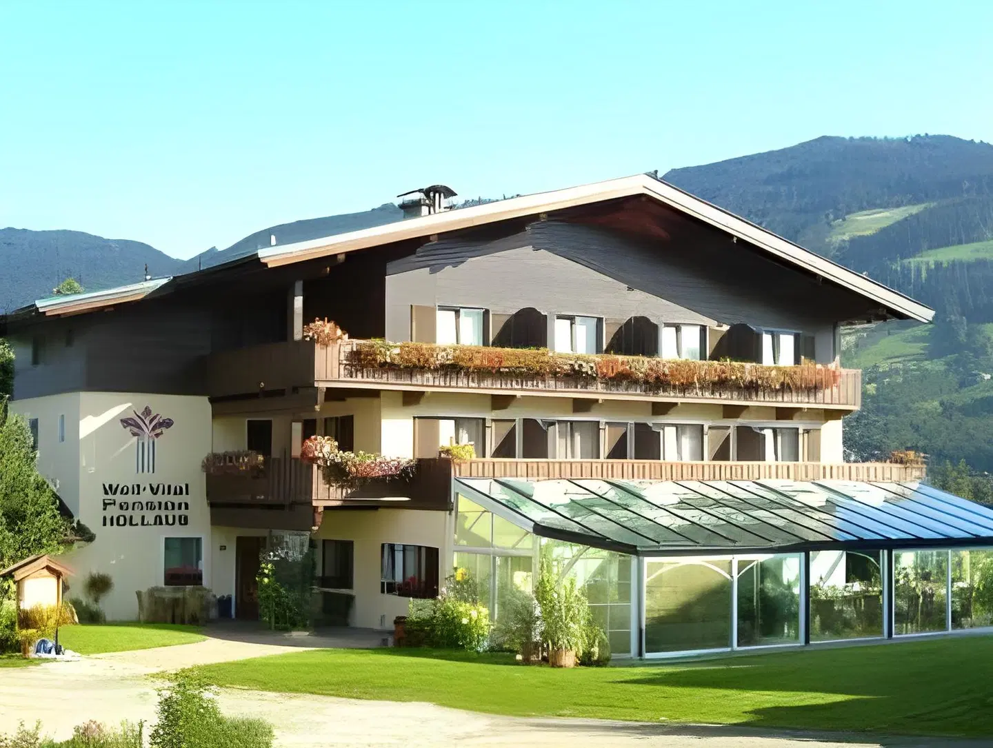 Wellness Pension Hollaus EXTERIOR