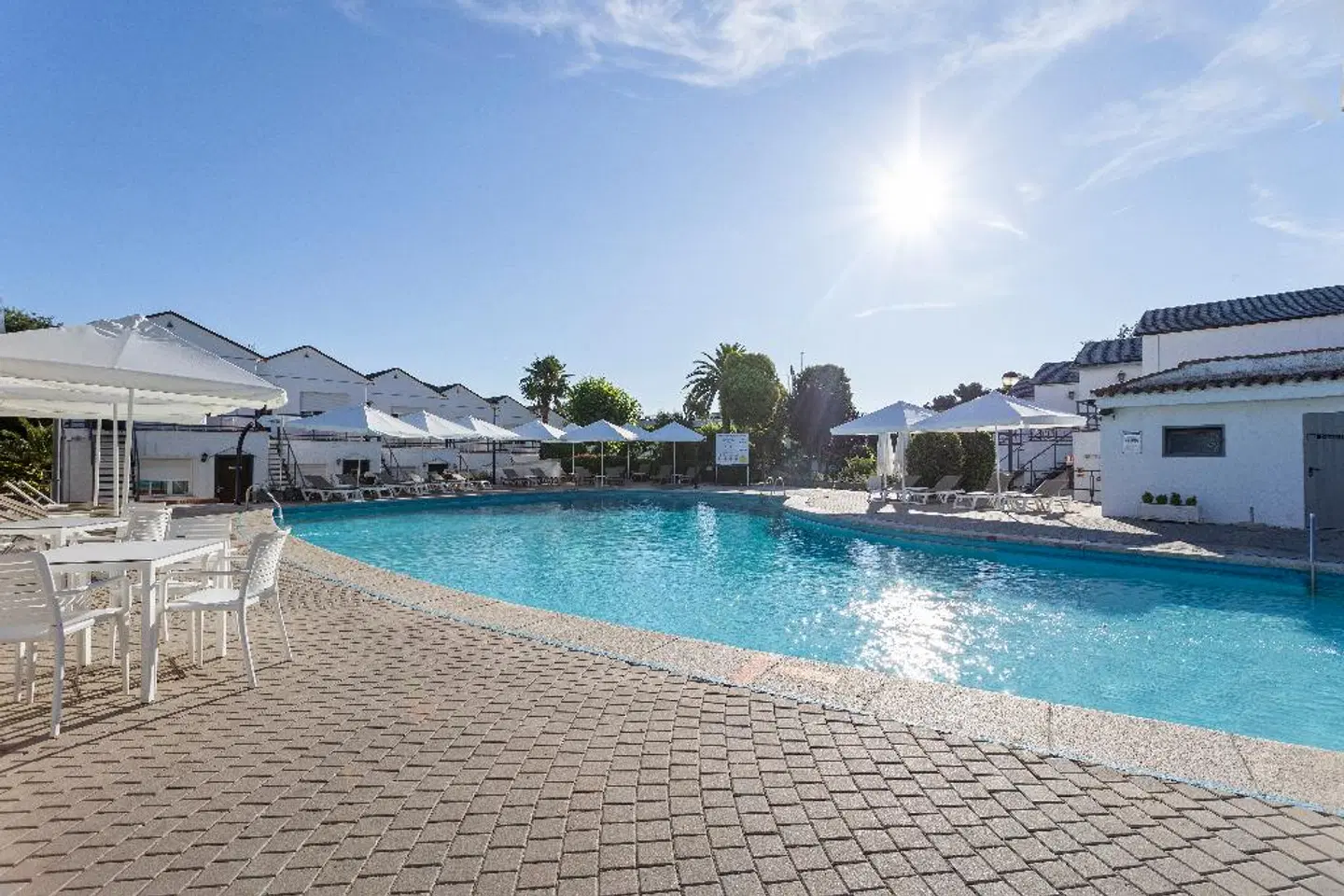 Osuna OUTDOOR_POOL