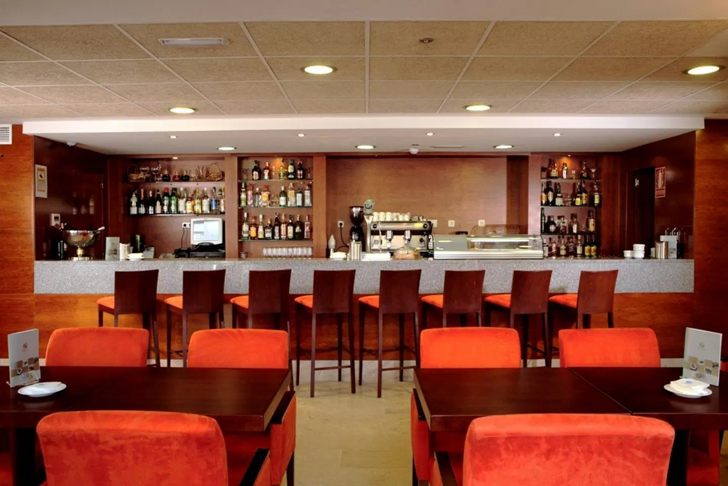 Hotel Porcel Ganivet Bar