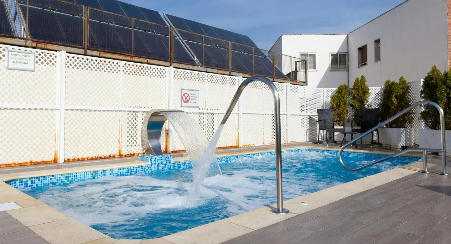 Hotel Porcel Ganivet OUTDOOR_POOL