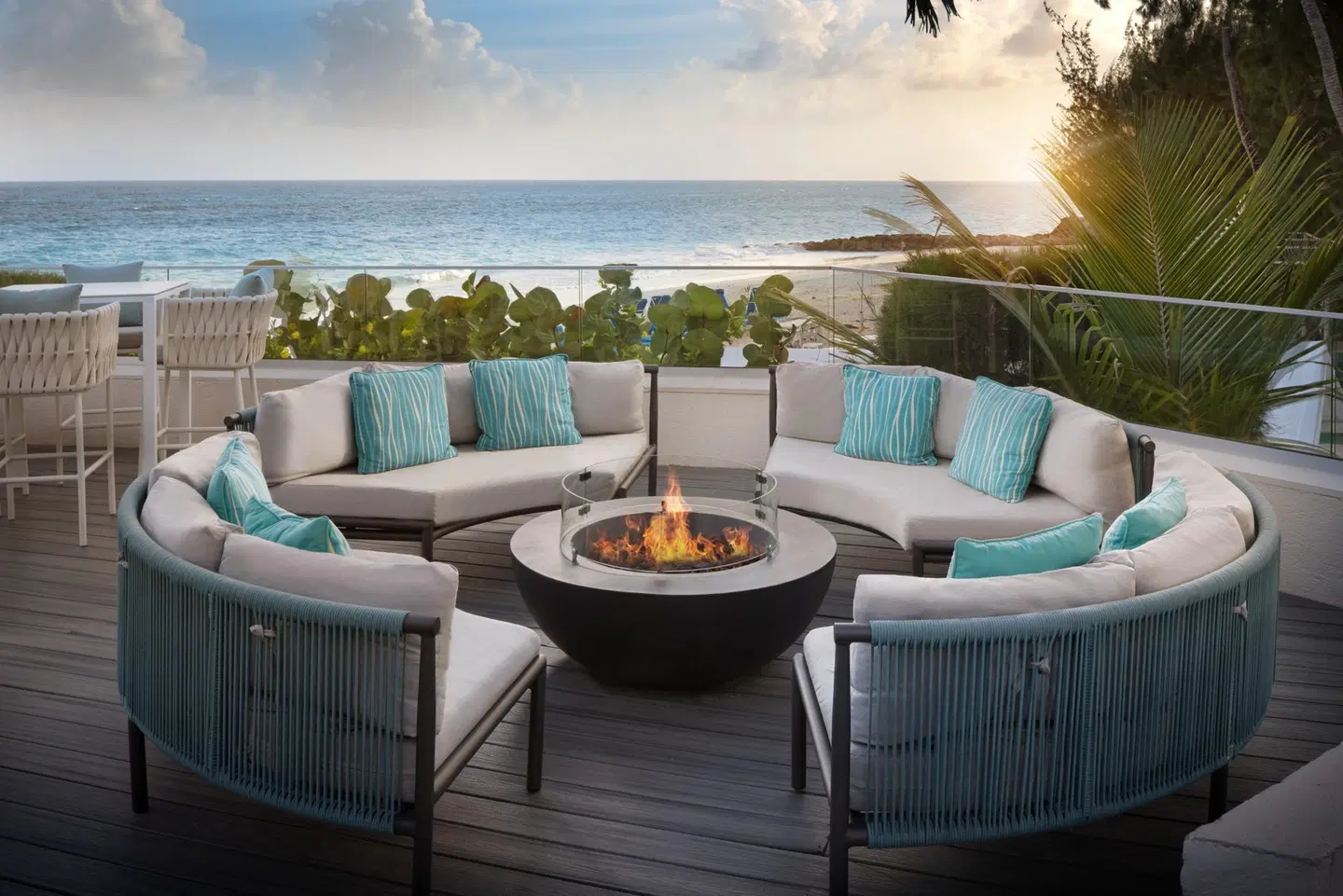Sea Breeze Beach House TERRACE