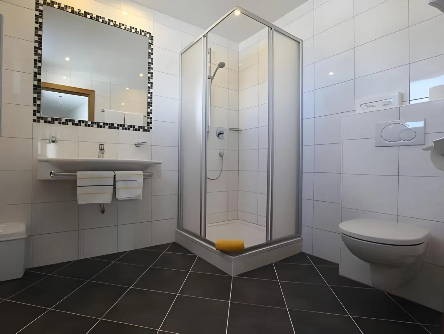 Berghotel Rasis Badezimmer