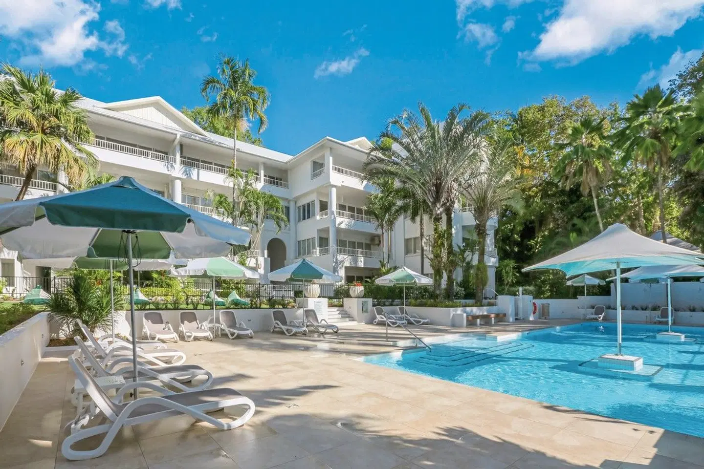 Alamanda Palm Cove by Lancemore EXTERIOR
