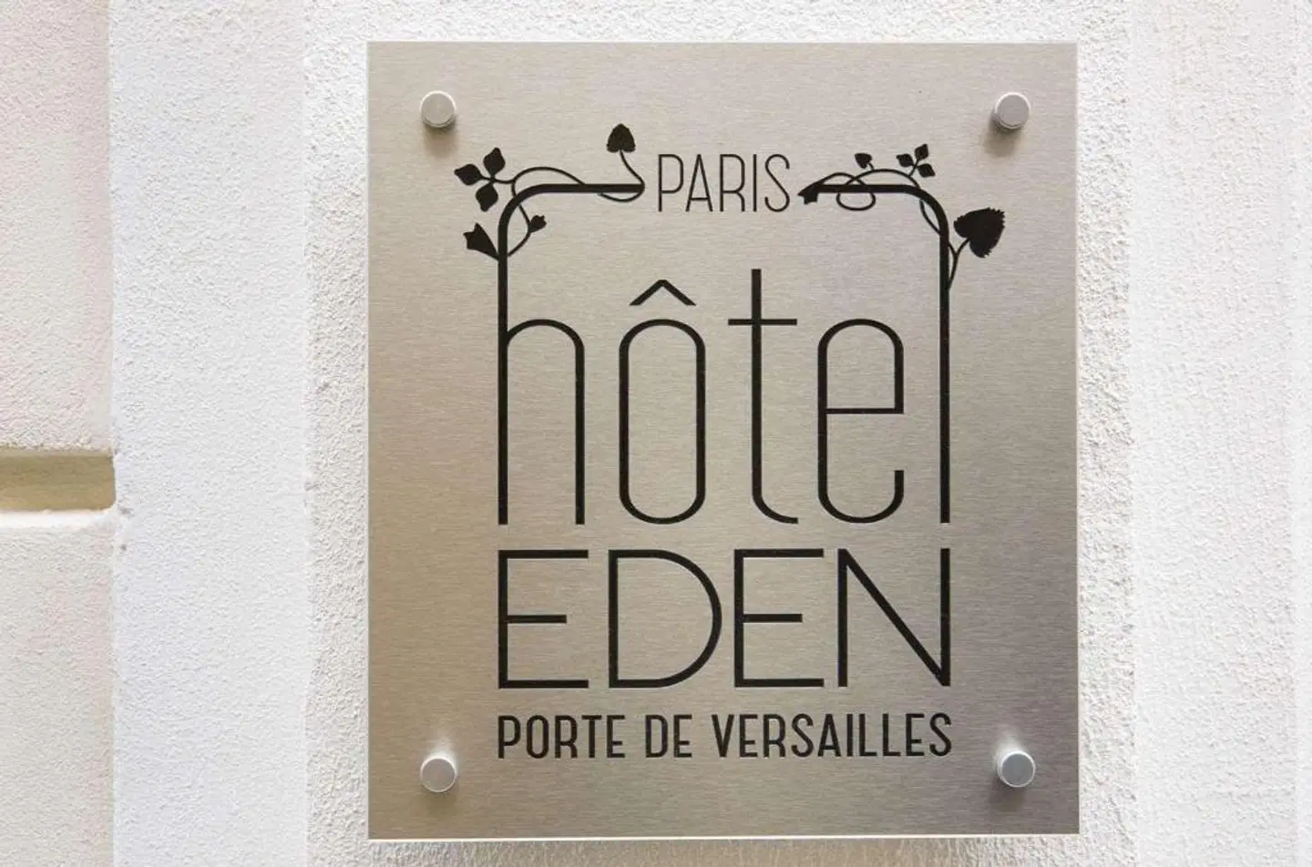 Eden MODEL_IMPRESSION
