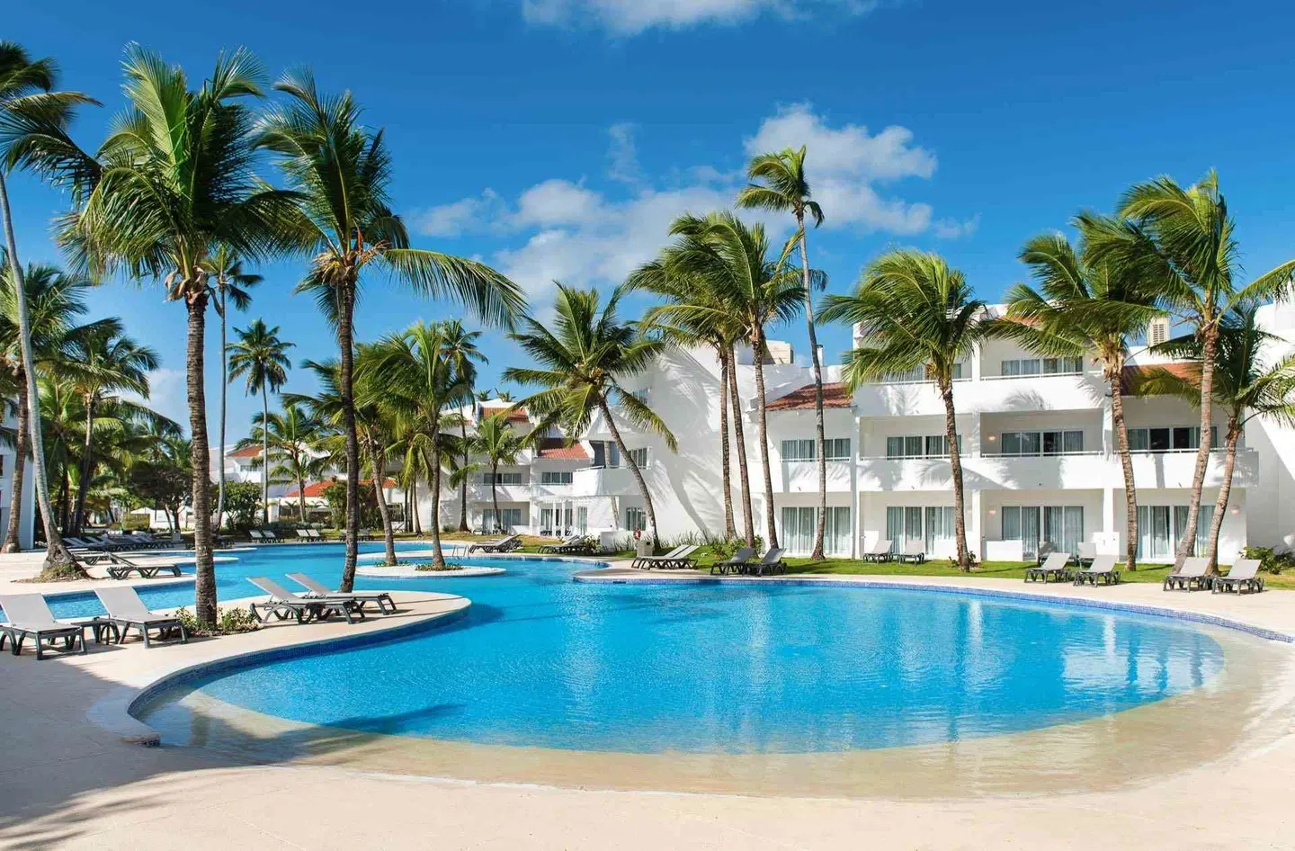 Occidental Punta Cana OUTDOOR_POOL