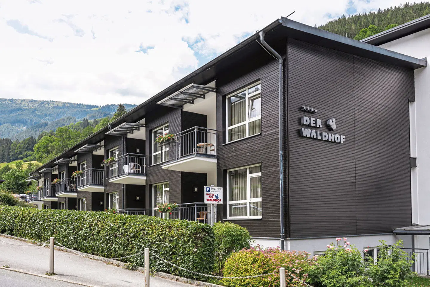 Der Waldhof EXTERIOR