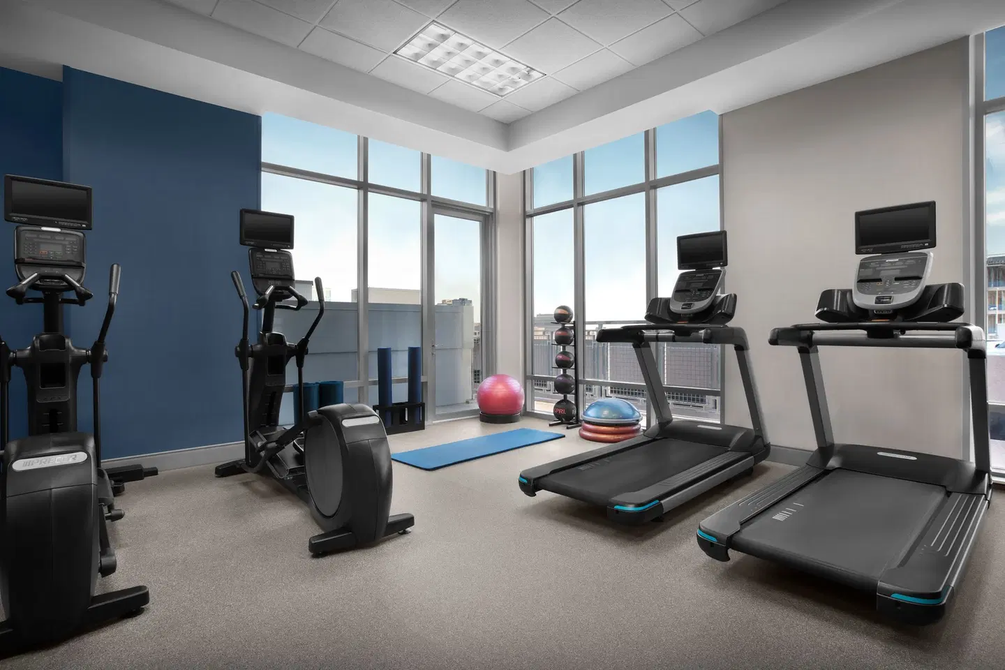 Hampton Inn & Suites Austin @ The University/Capitol SPORTS_AND_LEISURE