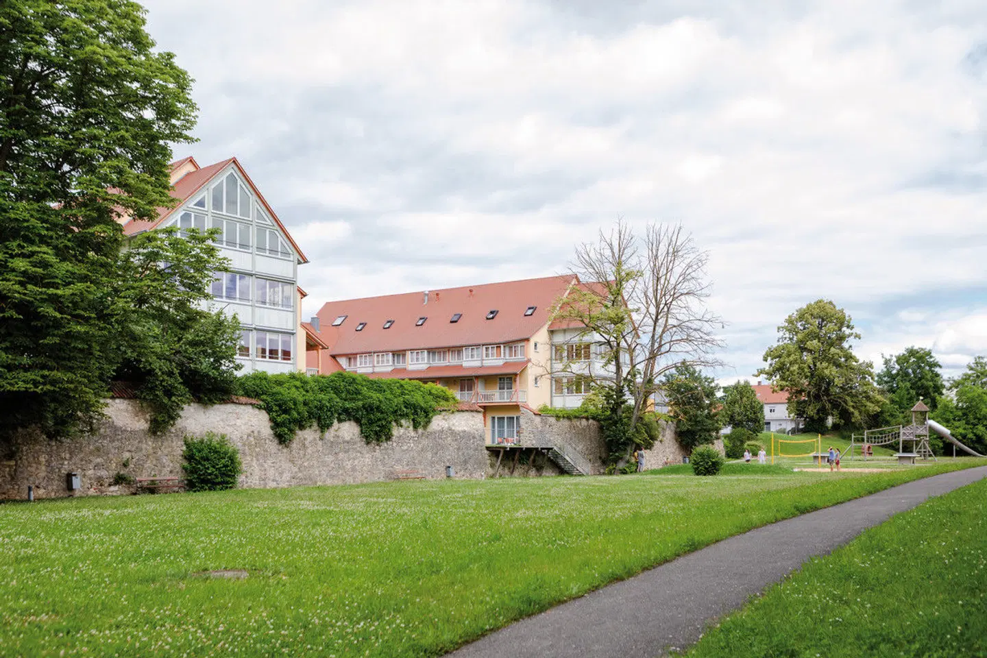 JUFA Hotel Nördlingen Garten