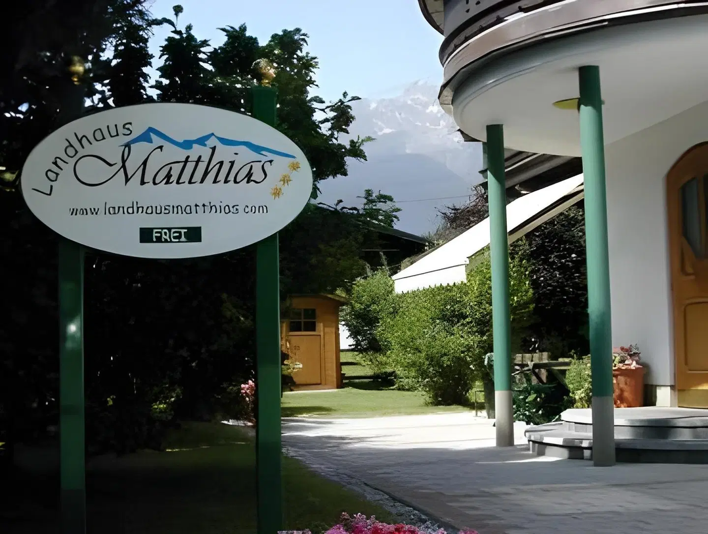 Apart Matthias EXTERIOR