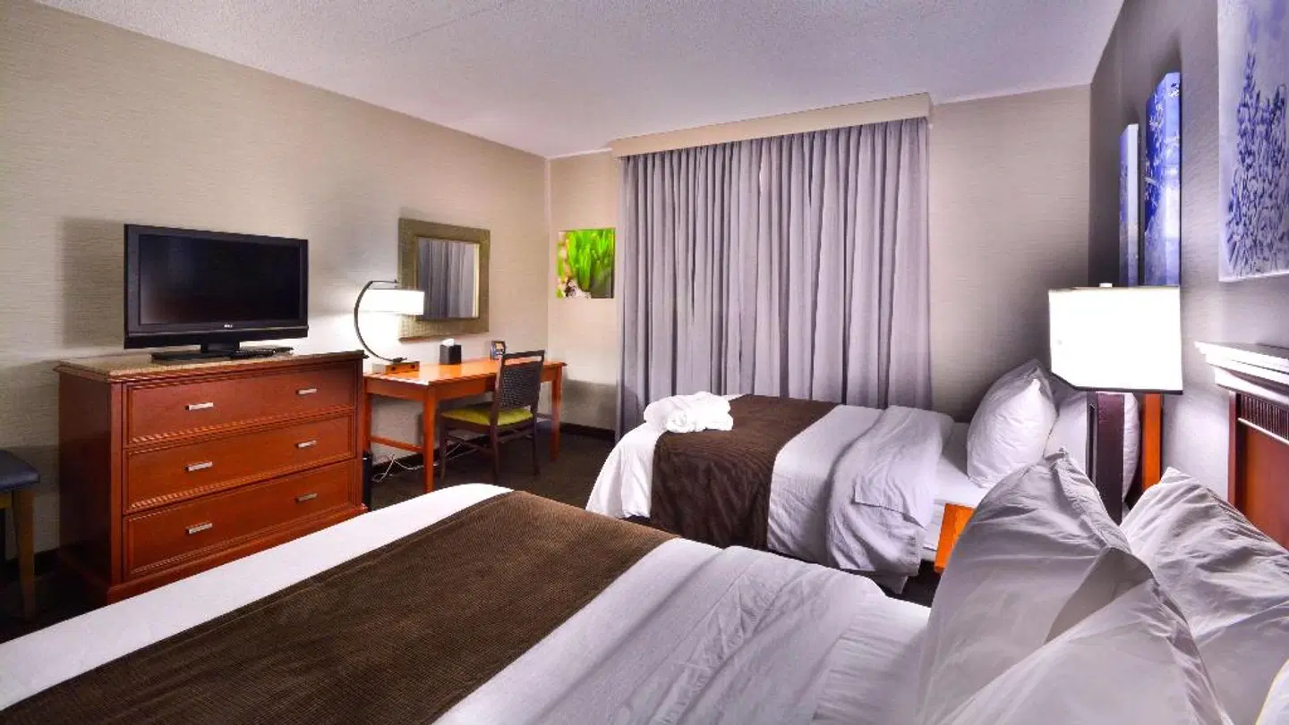Embassy Suites by Hilton Denver Stapleton ROOM_EXAMPLE