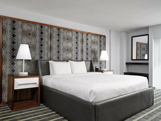 Hotel Arts Calgary ROOM_EXAMPLE