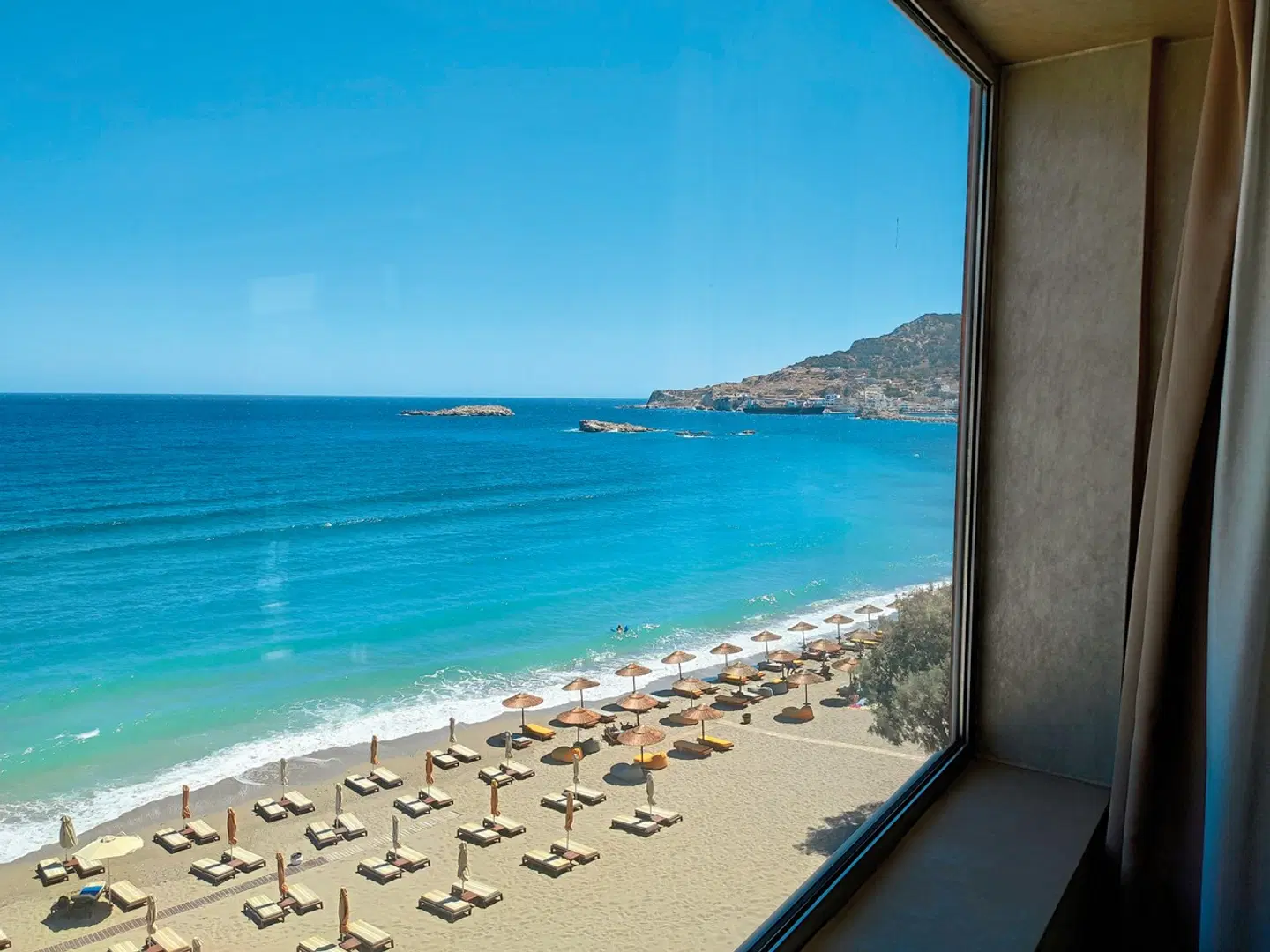 Konstantinos Palace Strand
