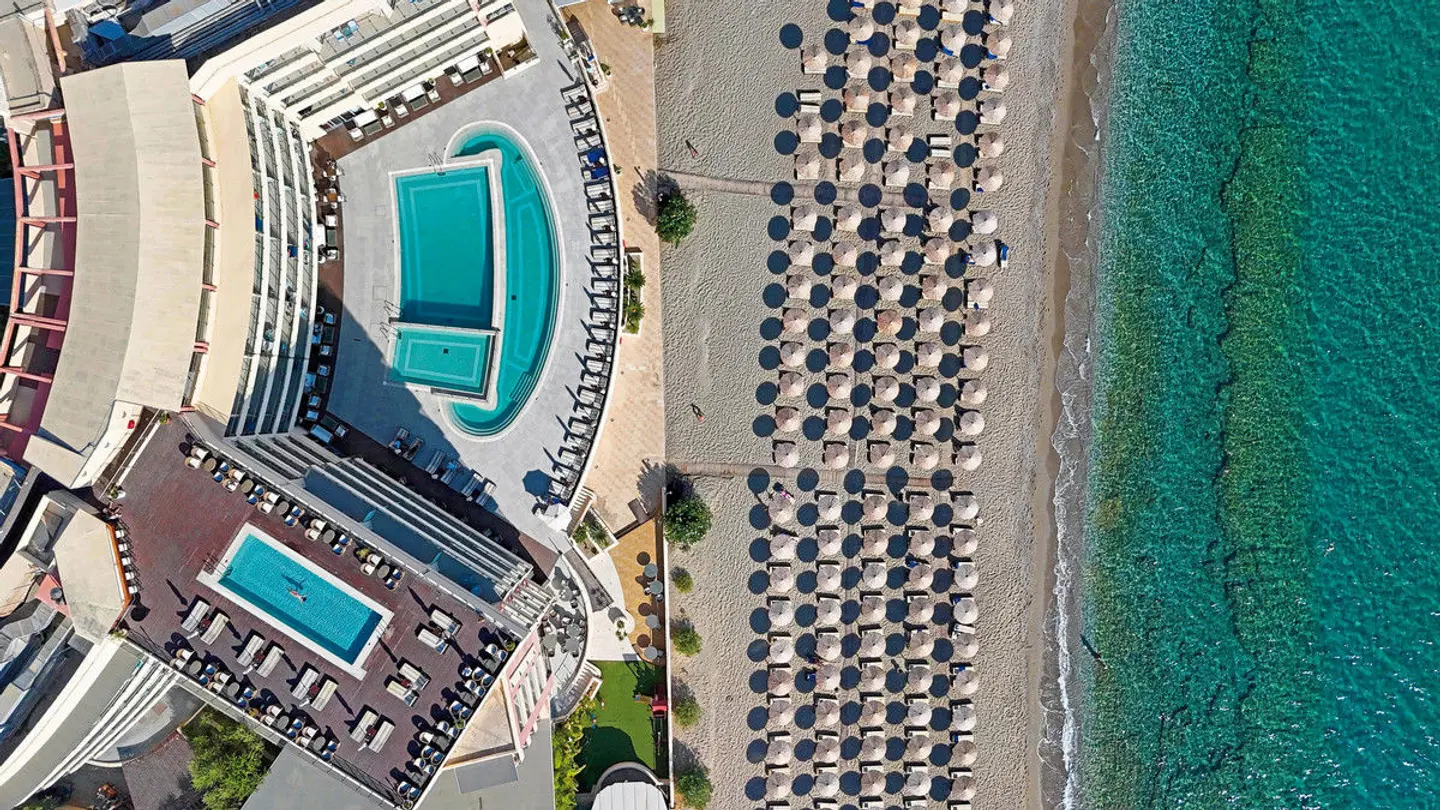 Konstantinos Palace MODEL_IMPRESSION