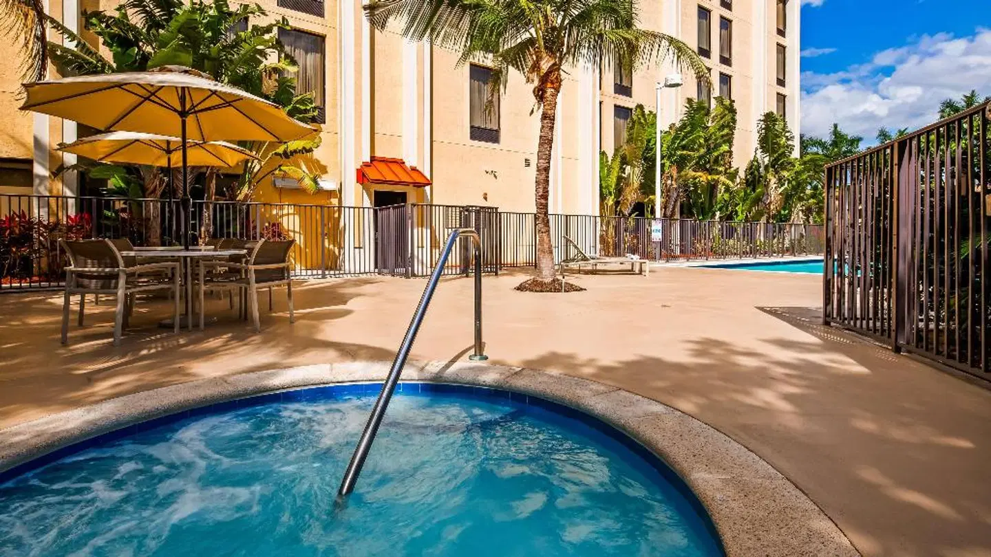 Best Western Plus Kendall Hotel & Suites HEALTH_BEAUTY