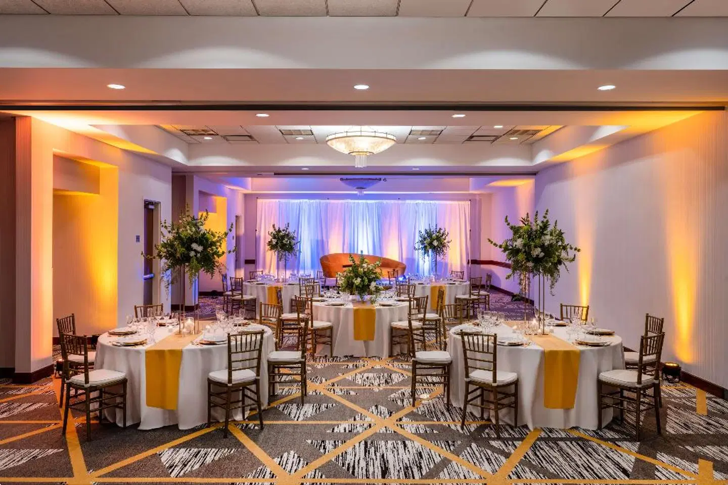 Embassy Suites by Hilton Portland - Airport Restaurant